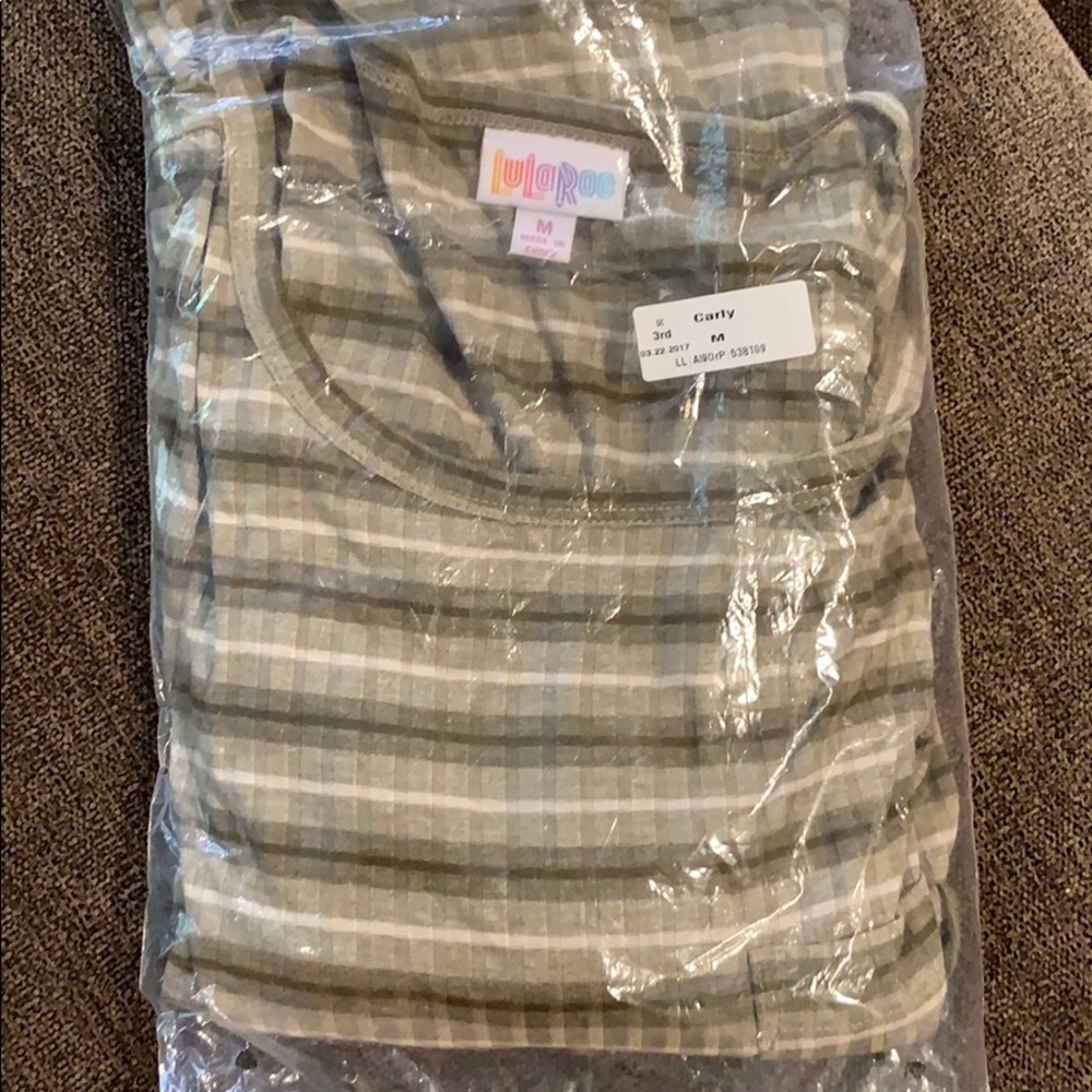 Lularoe Carly